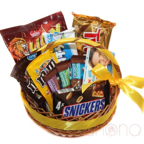Snacks and Chocolates Gift Basket